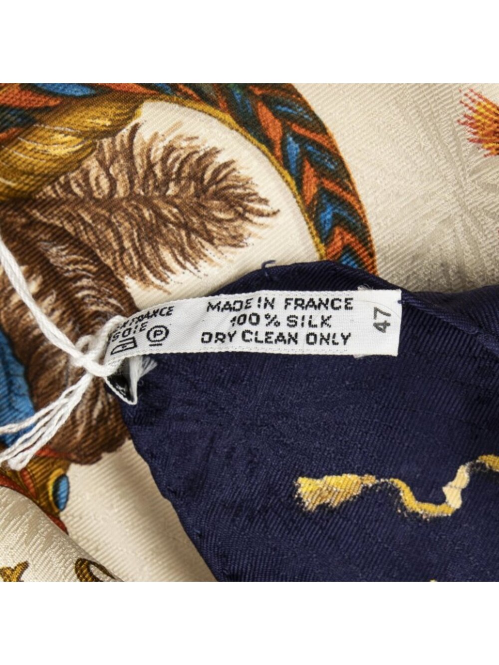 ★SOLD★ Hermes Scarf Navy Beige 100% Gold Jacquard Silk - Picture 5 of 5